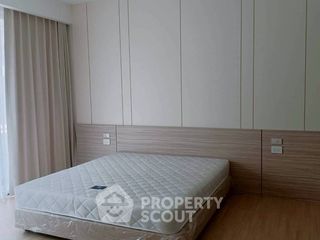 Reihenhaus zur Miete und zum Kauf mit 3 Zimmer in Saphan Sung, Bangkok