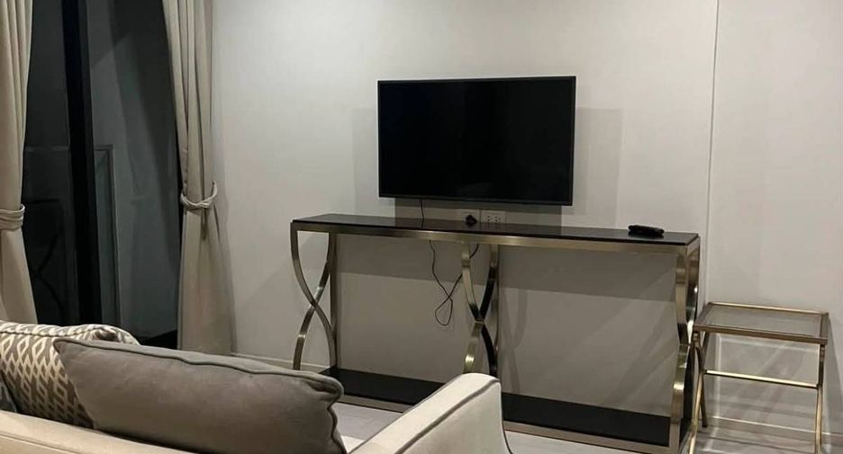 For rent and for sale 1 bed condo in Pathum Wan, Bangkok