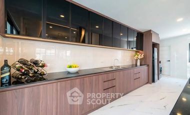 For sale 3 bedrooms villa in Bang Lamung, Chonburi