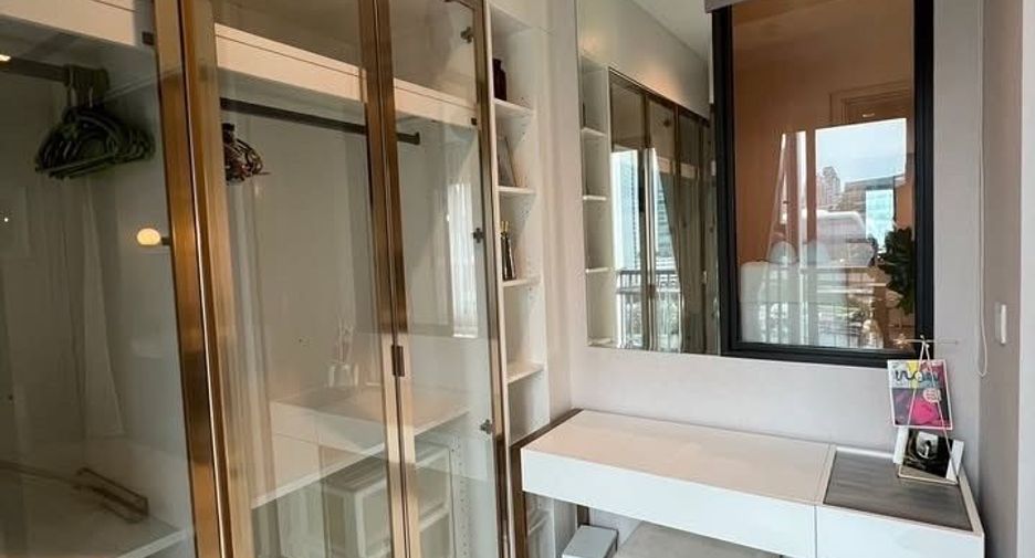 For sale 1 bed condo in Pathum Wan, Bangkok