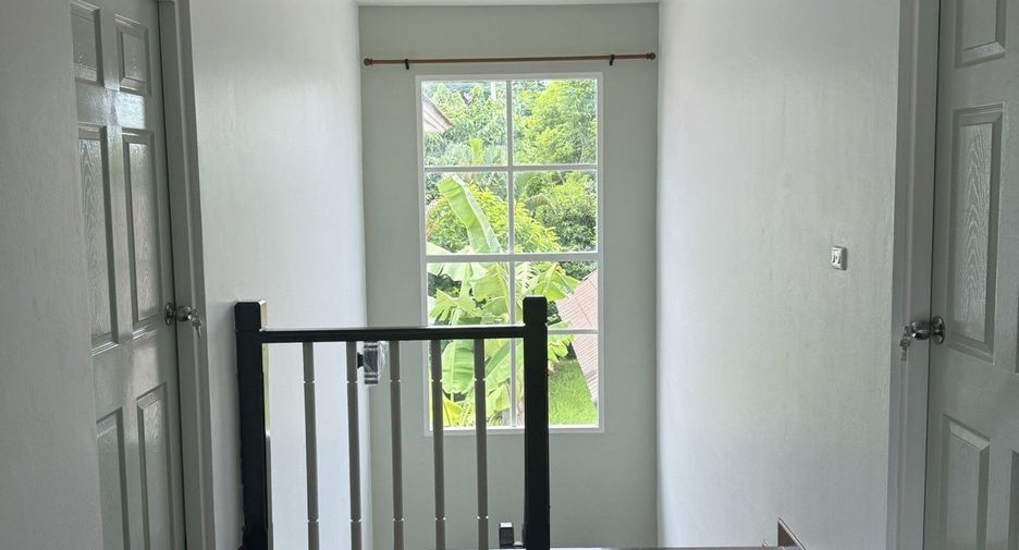 Casa en venta de 3 habitaciones en San Kamphaeng, Chiang Mai