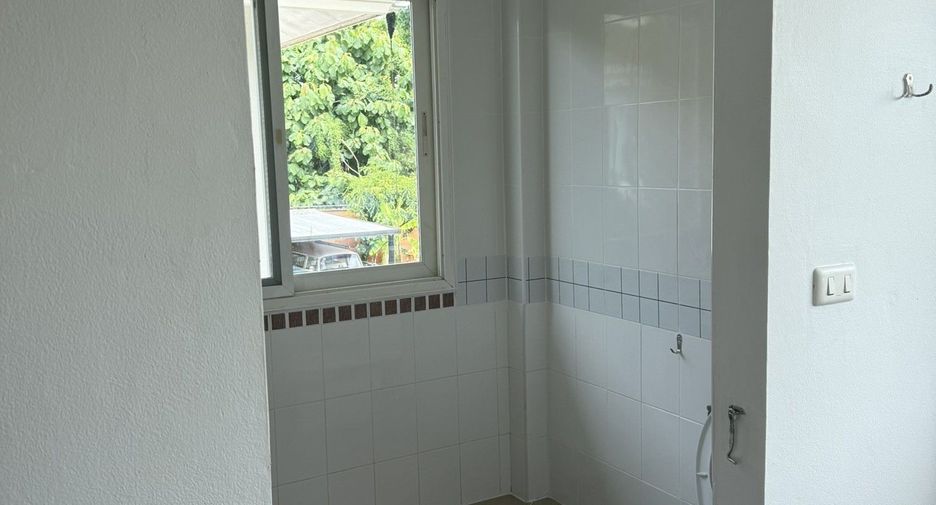 Casa en venta de 3 habitaciones en San Kamphaeng, Chiang Mai