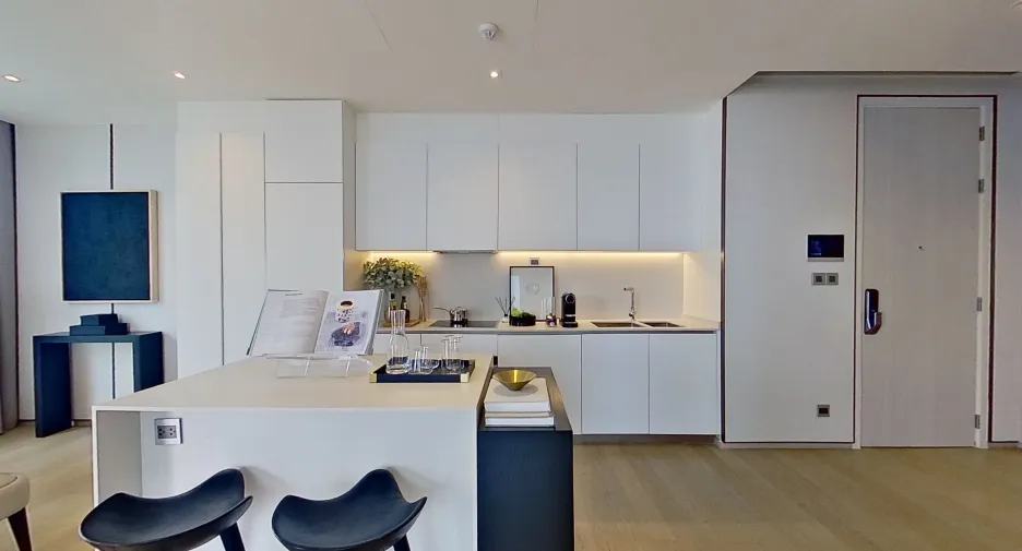For sale 2 bedrooms condo in Khlong Toei, Bangkok
