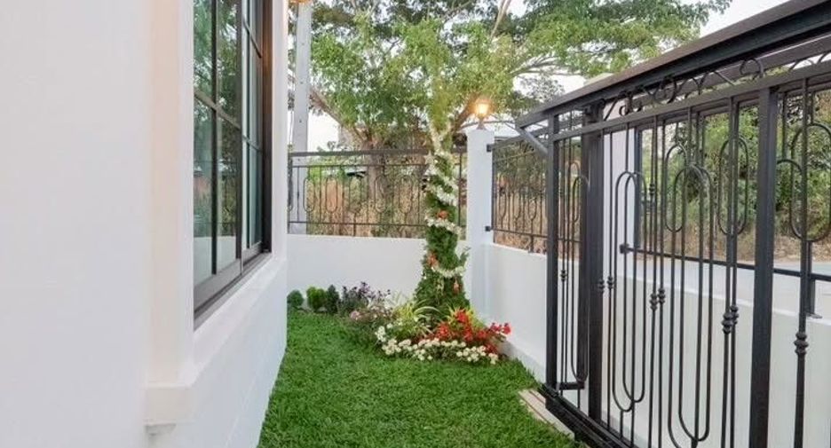 Casa en venta de 3 habitaciones en Doi Saket, Chiang Mai
