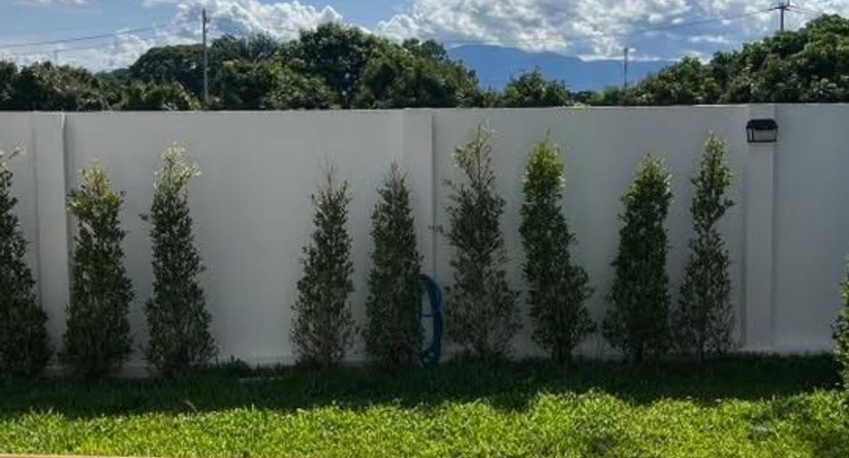 Casa en venta de 3 habitaciones en Doi Saket, Chiang Mai