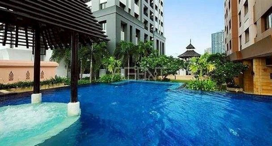 For sale 2 bedrooms condo in Watthana, Bangkok