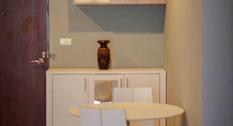 For sale 2 bedrooms condo in Watthana, Bangkok