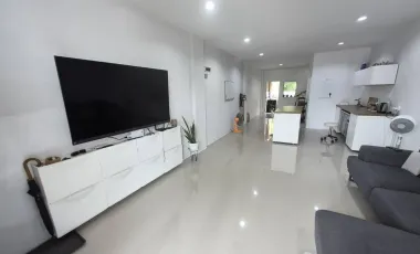 Reihenhaus zum Kauf und zur Miete mit 3 Zimmer in Hua Hin, Prachuap Khiri Khan