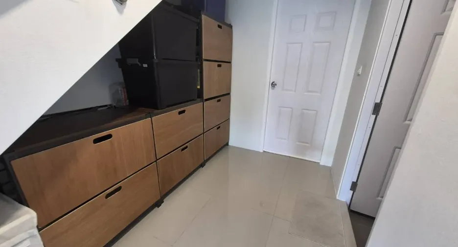 Reihenhaus zum Kauf und zur Miete mit 3 Zimmer in Hua Hin, Prachuap Khiri Khan