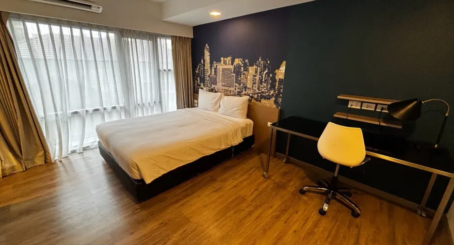For rent 2 bedrooms apartment in Khlong Toei, Bangkok