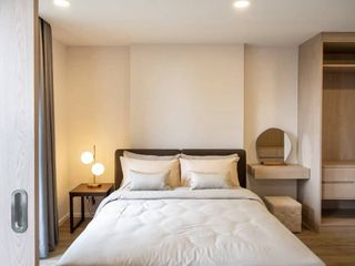 For rent 1 bed condo in Yan Nawa, Bangkok