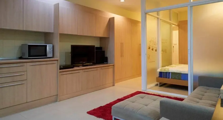 For rent 1 bed condo in Phaya Thai, Bangkok