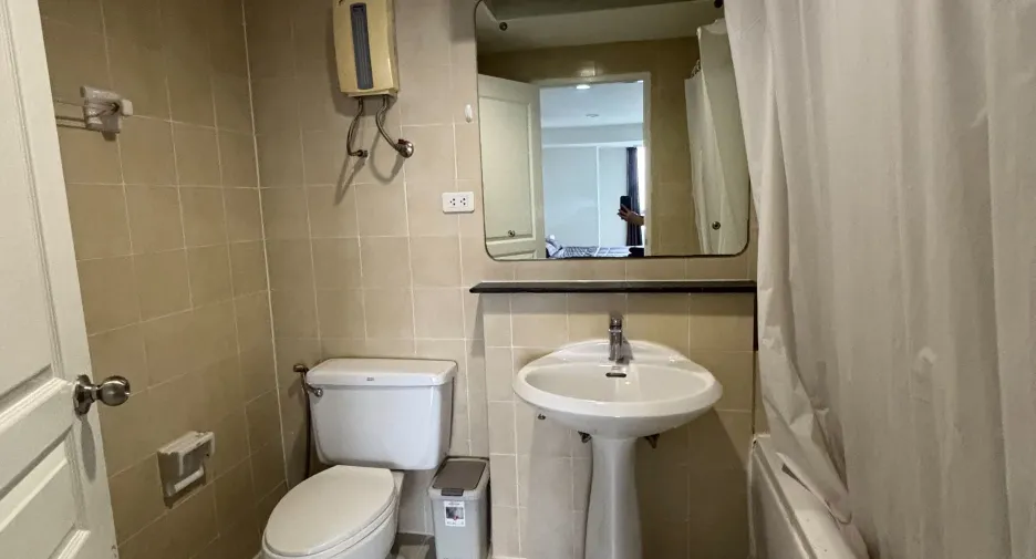 Condo en alquiler de 2 habitaciones en Khlong Toei, Bangkok