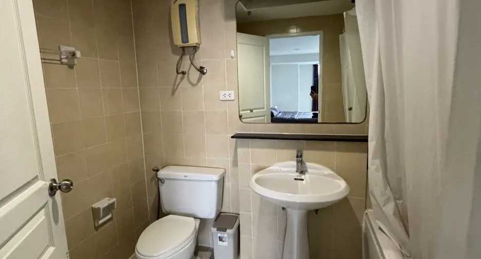 Condo en alquiler de 2 habitaciones en Khlong Toei, Bangkok