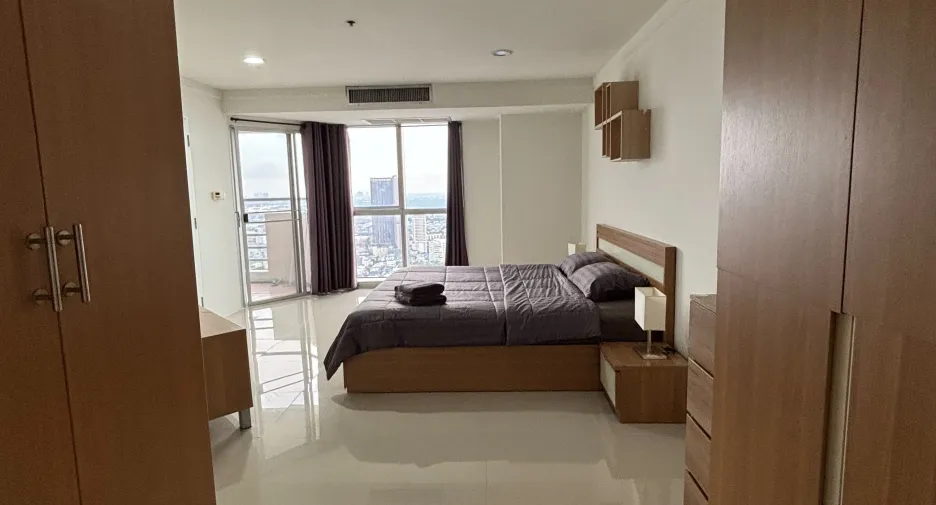 Condo en alquiler de 2 habitaciones en Khlong Toei, Bangkok