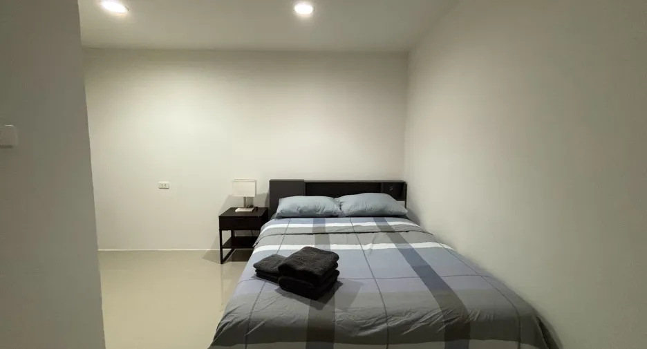 Condo en alquiler de 2 habitaciones en Khlong Toei, Bangkok