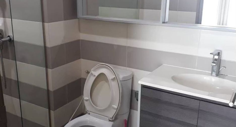Condo en alquiler de 1 habitaciones en Watthana, Bangkok