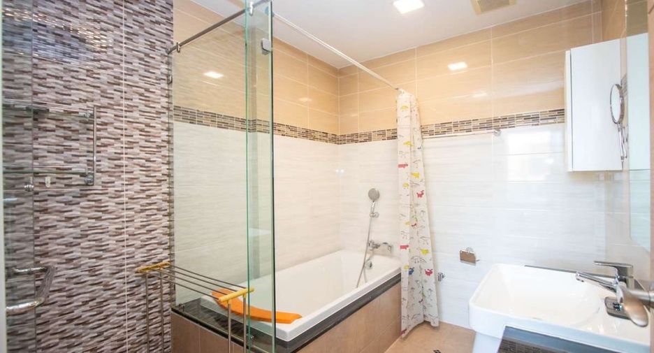For rent 2 bedrooms condo in Mueang Chiang Mai, Chiang Mai