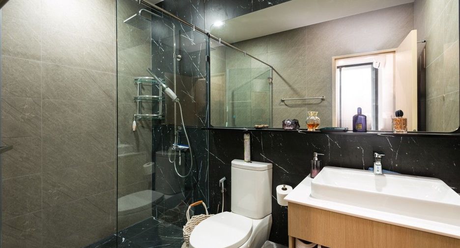 For sale 3 ベッドルーム condo in Bang Na, Bangkok