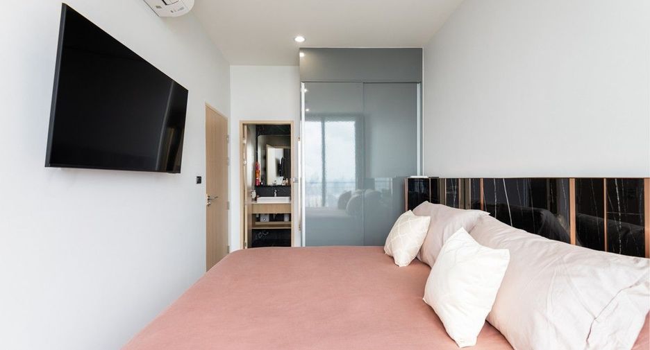 For sale 3 ベッドルーム condo in Bang Na, Bangkok