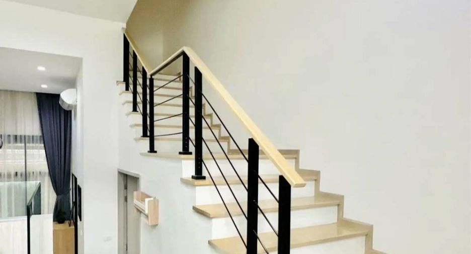 For rent 3 bedrooms house in Suan Luang, Bangkok