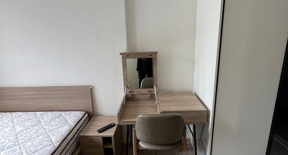 Wohnung zur Miete mit 1 Zimmer in Huai Khwang, Bangkok