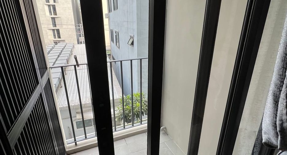 Wohnung zur Miete mit 1 Zimmer in Huai Khwang, Bangkok