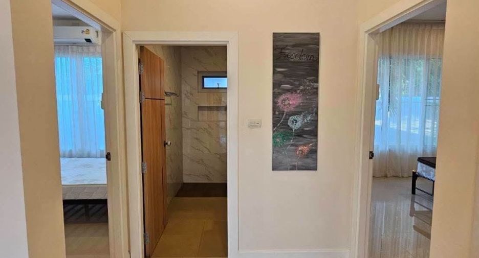 For rent 3 bedrooms house in Huay Yai, Pattaya