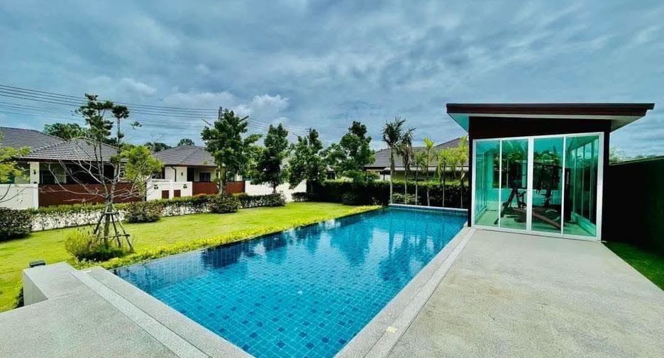 For rent 3 bedrooms house in Huay Yai, Pattaya