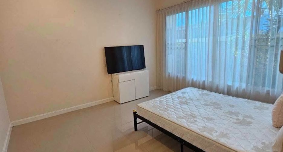 For rent 3 bedrooms house in Huay Yai, Pattaya