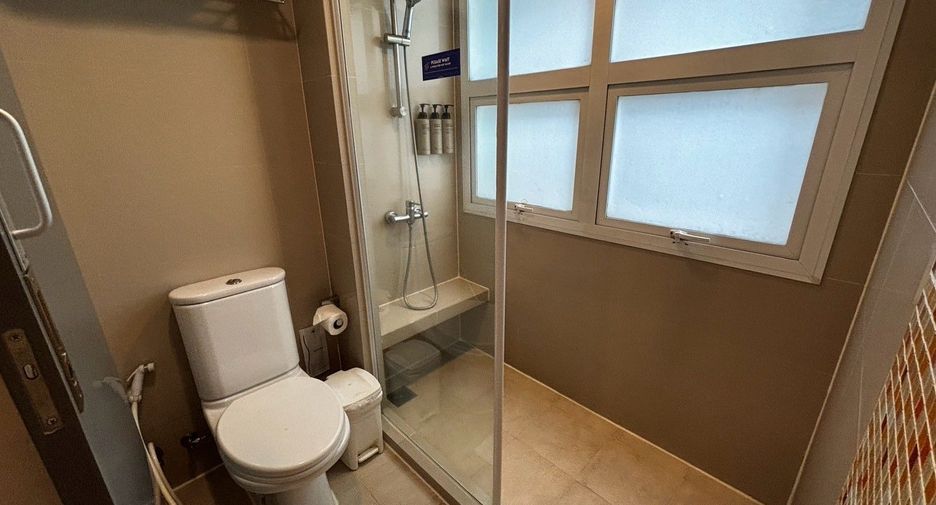 For rent studio apartment in Khlong Toei, Bangkok