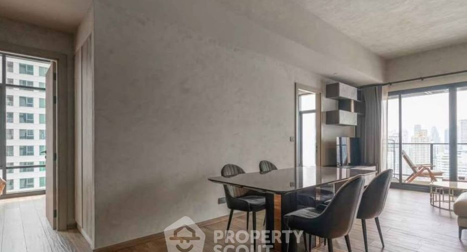 For sale 2 bedrooms condo in Watthana, Bangkok