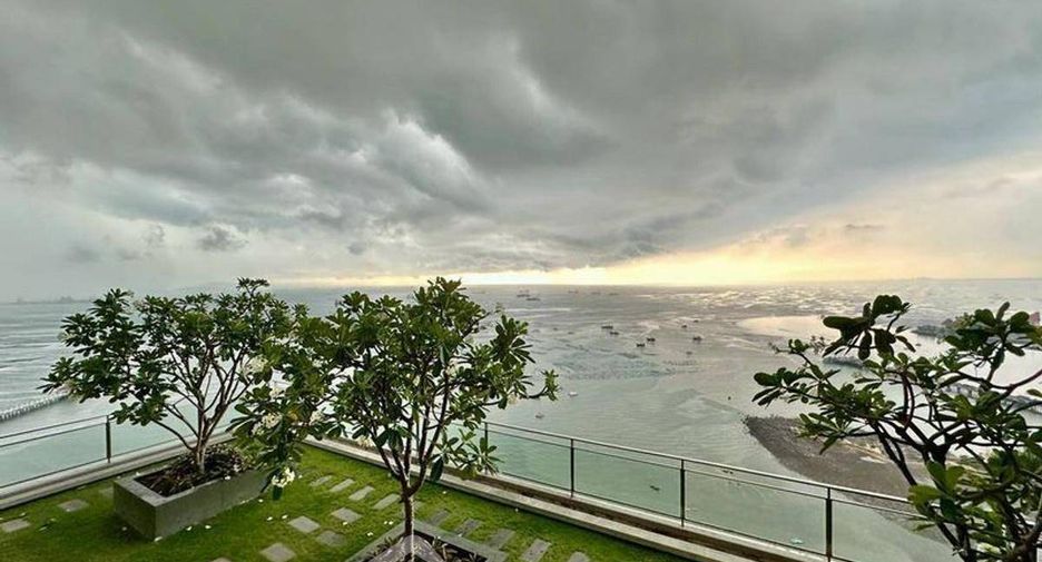 For sale 1 bed condo in Si Racha, Chonburi