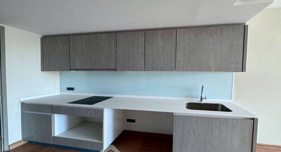For sale 1 bed condo in Si Racha, Chonburi