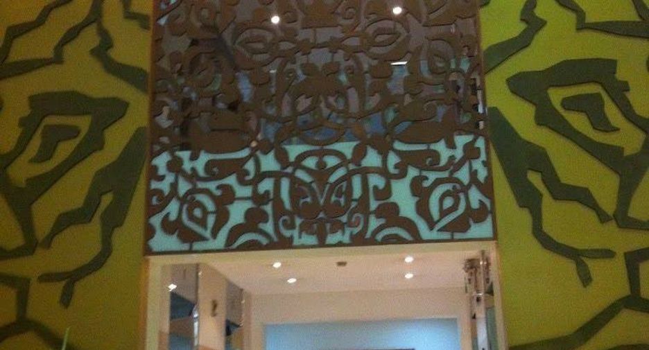 For rent 5 bedrooms condo in Watthana, Bangkok