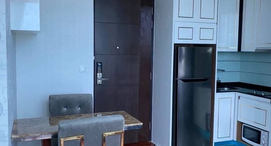 For rent 1 bed condo in Pathum Wan, Bangkok