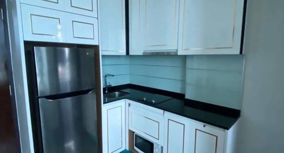 For rent 1 bed condo in Pathum Wan, Bangkok