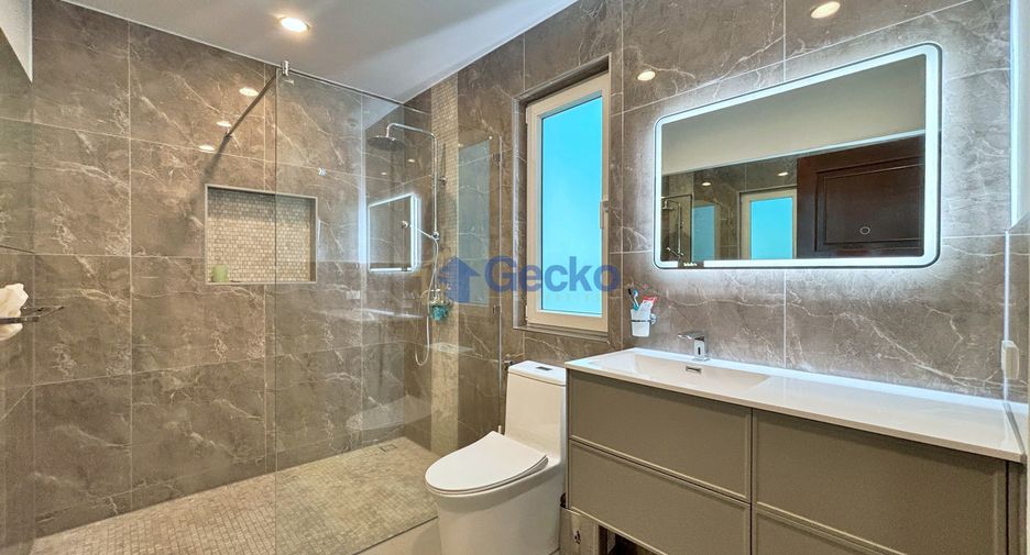 Haus zum Kauf mit 8 Zimmer in Bang Lamung, Chonburi