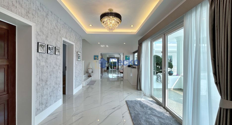 Haus zum Kauf mit 8 Zimmer in Bang Lamung, Chonburi