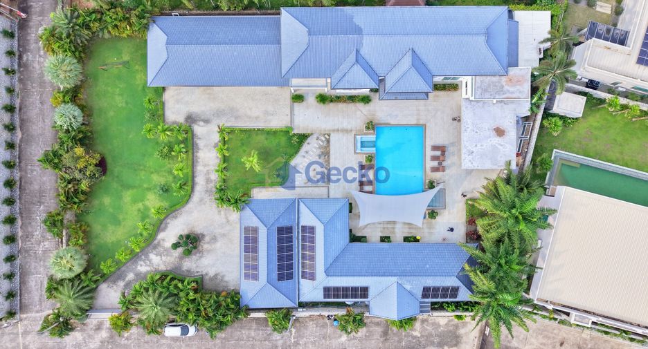 Haus zum Kauf mit 8 Zimmer in Bang Lamung, Chonburi