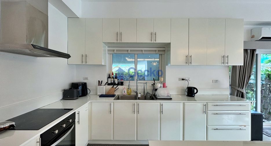 Haus zum Kauf mit 8 Zimmer in Bang Lamung, Chonburi