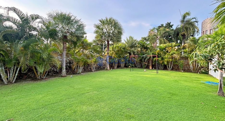 Haus zum Kauf mit 8 Zimmer in Bang Lamung, Chonburi