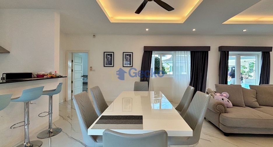 Haus zum Kauf mit 8 Zimmer in Bang Lamung, Chonburi