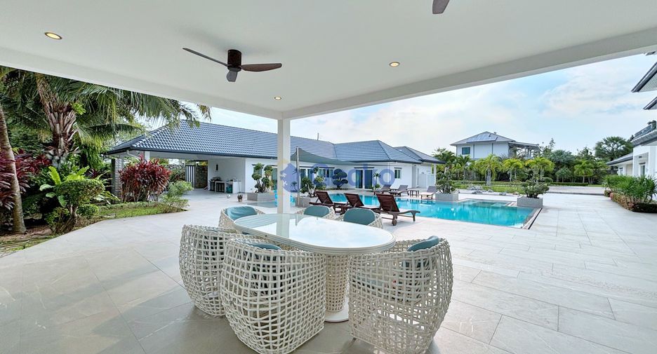 Haus zum Kauf mit 8 Zimmer in Bang Lamung, Chonburi