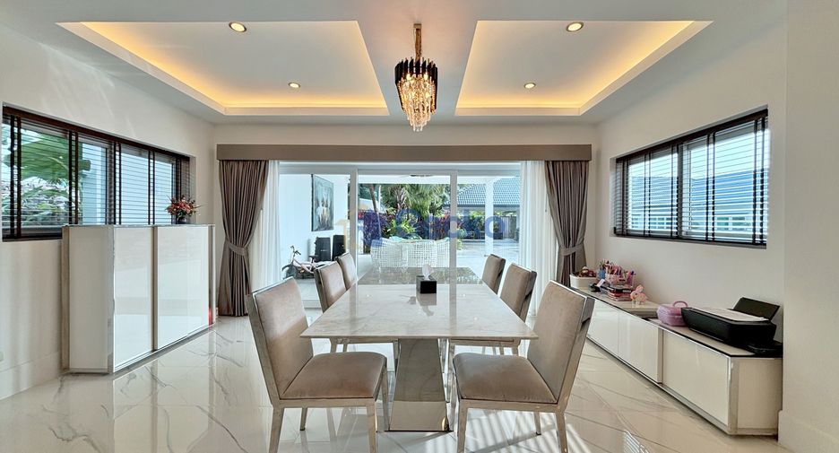 Haus zum Kauf mit 8 Zimmer in Bang Lamung, Chonburi