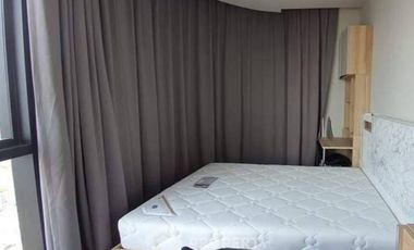 For rent 2 bedrooms condo in Ratchathewi, Bangkok