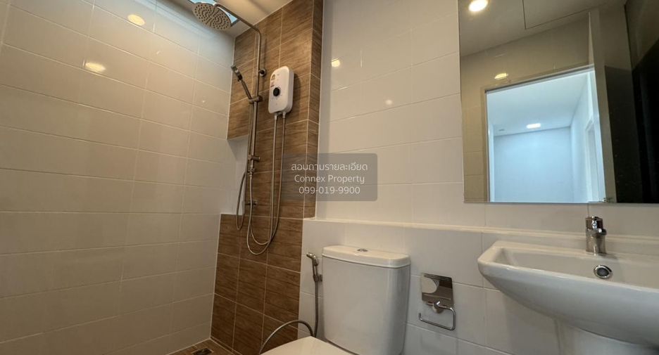 For rent 3 bedrooms townhouse in Bang Phli, Samut Prakan
