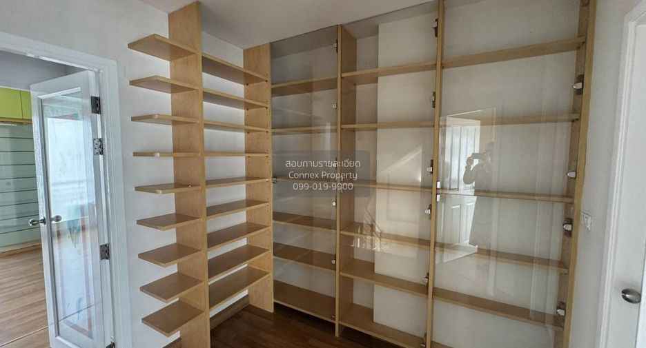 Reihenhaus zur Miete mit 3 Zimmer in Wang Thonglang, Bangkok