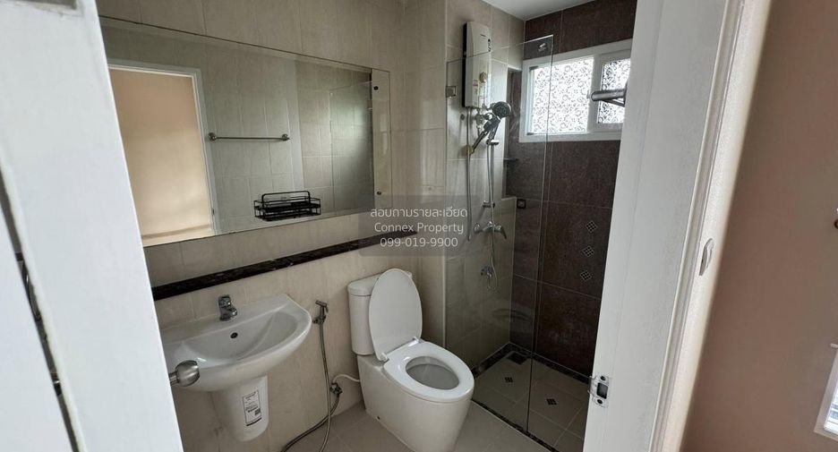 Reihenhaus zur Miete mit 3 Zimmer in Wang Thonglang, Bangkok