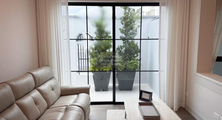 Casa en alquiler de 4 habitaciones en Saphan Sung, Bangkok